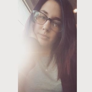 Meet your Posher, Kara